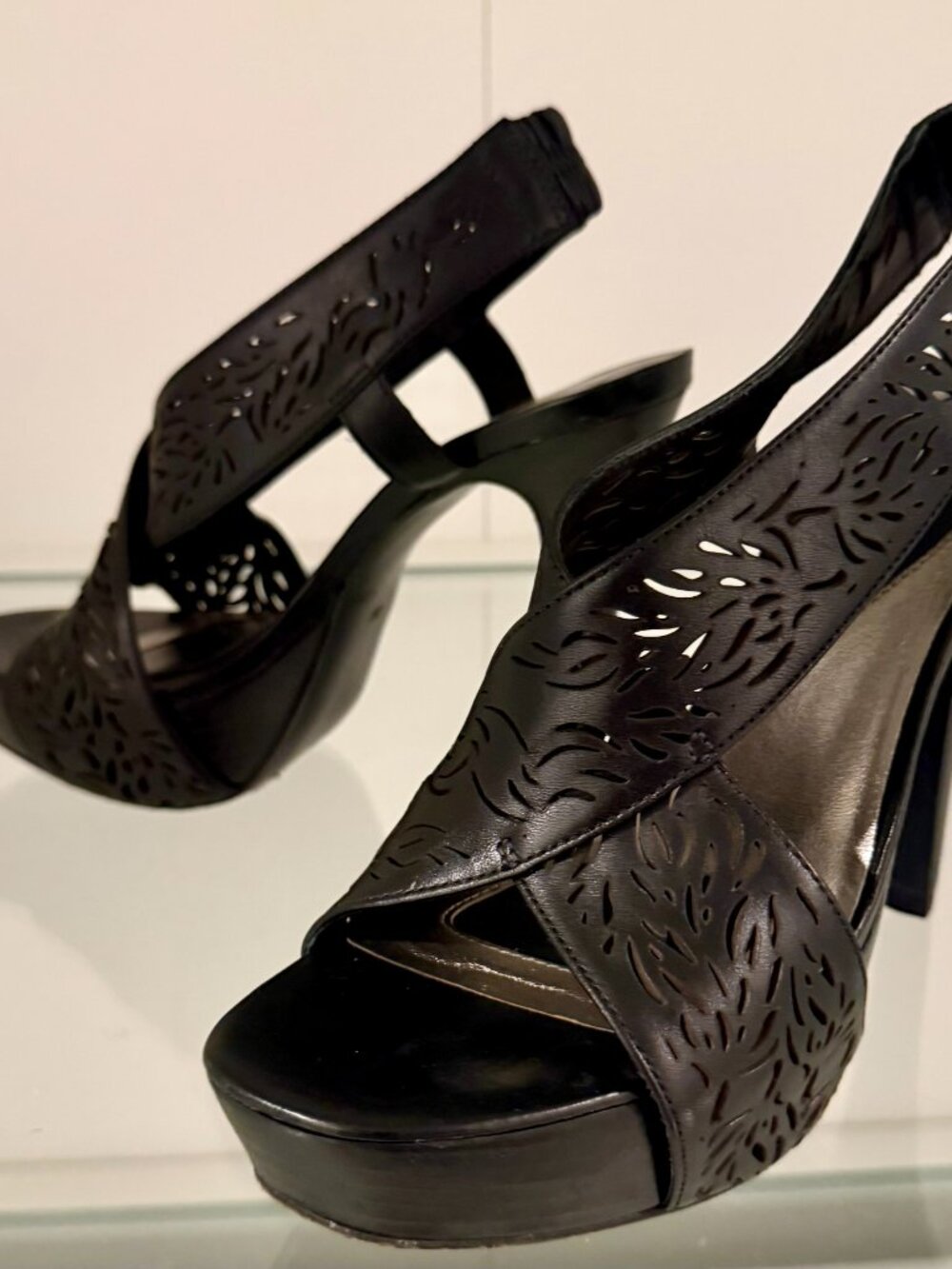 DVF Black Platform Sandals Size 8 Style IRIS Laser Cut Design